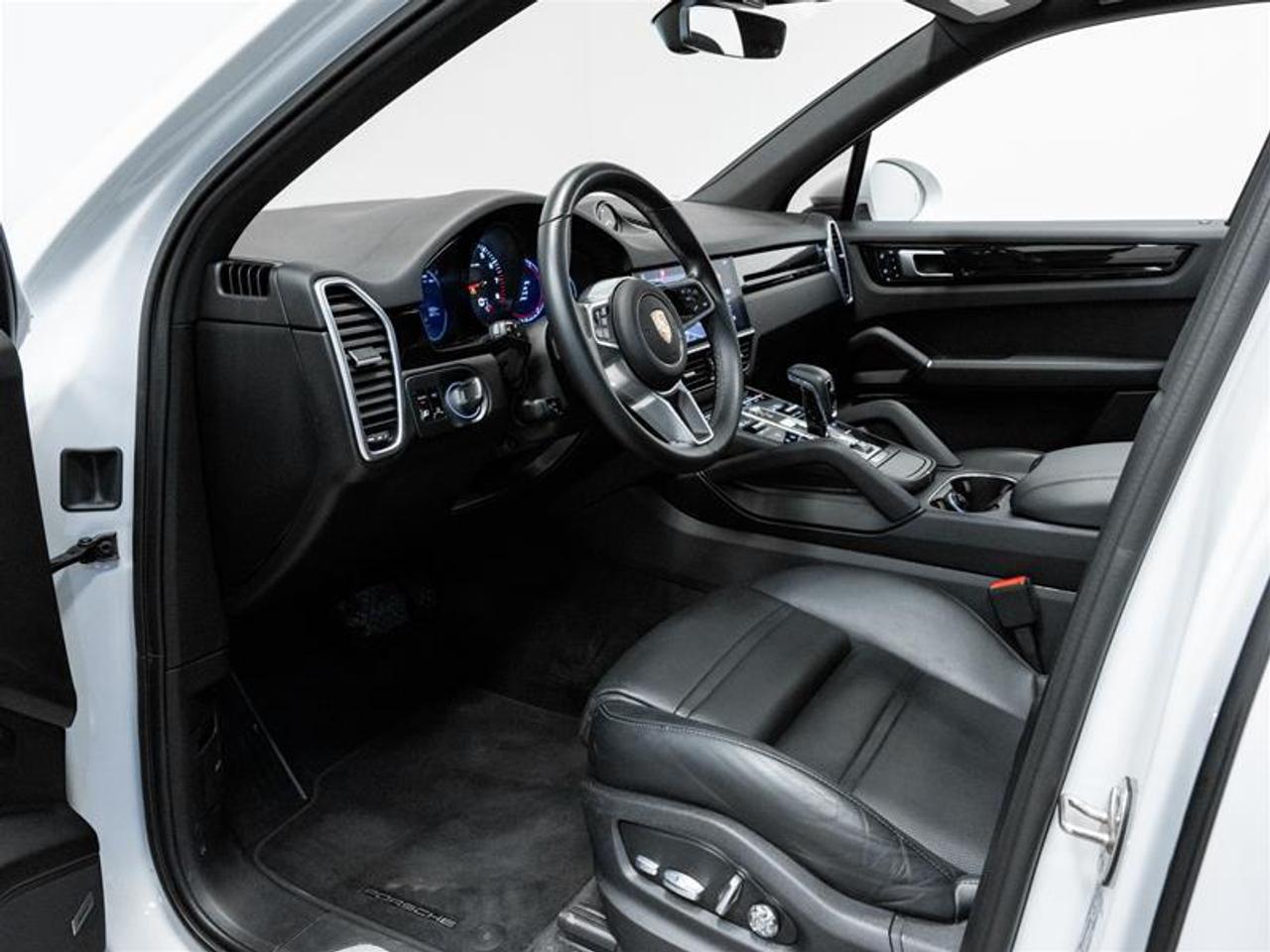 2021 Porsche Cayenne Base 4dr All-wheel Drive Photo