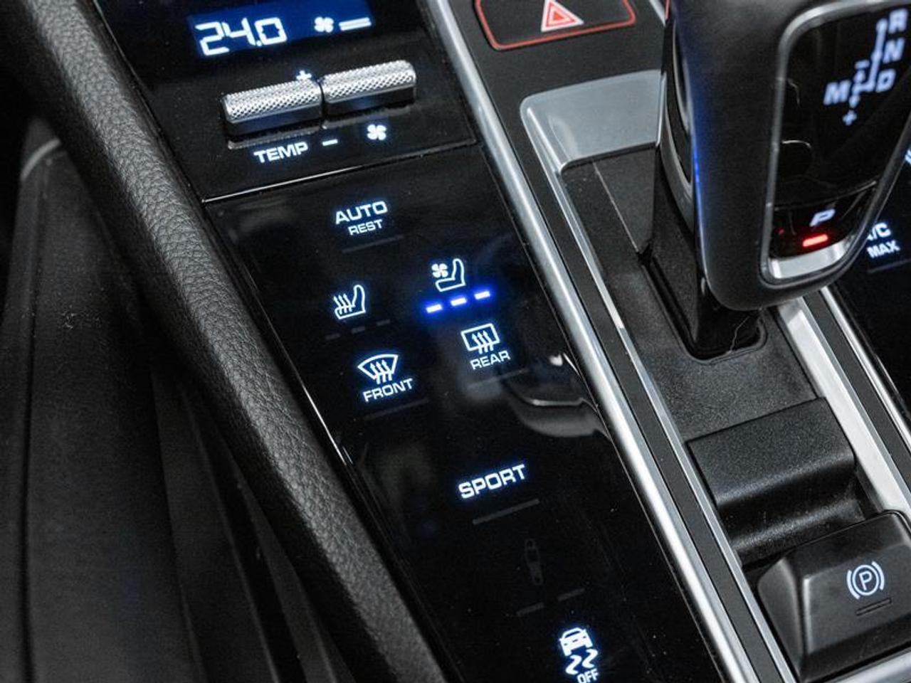 2021 Porsche Cayenne Base 4dr All-wheel Drive Photo