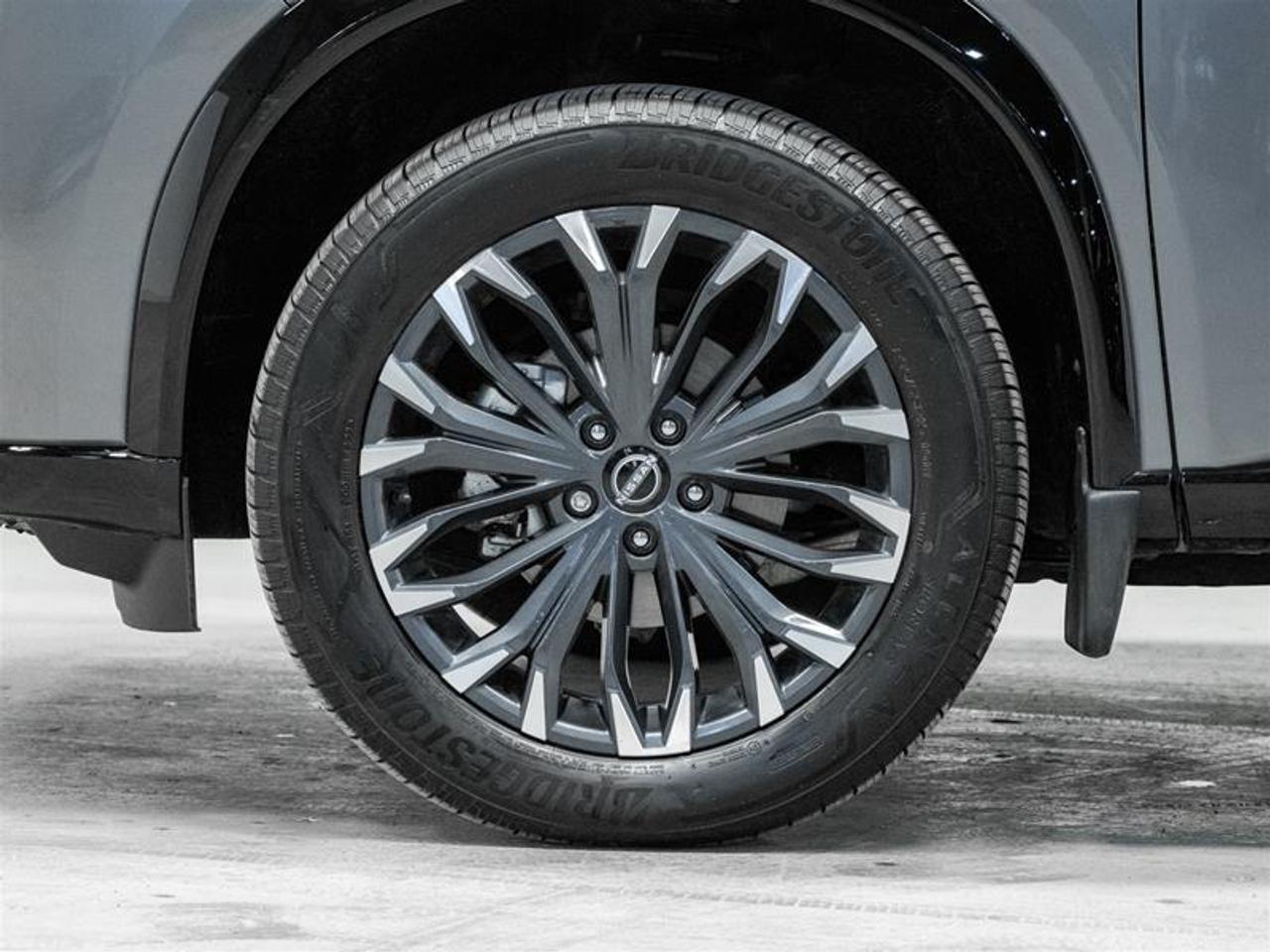 2026 Nissan Rogue Platinum 4dr All-Wheel Drive Sport Utility Photo4