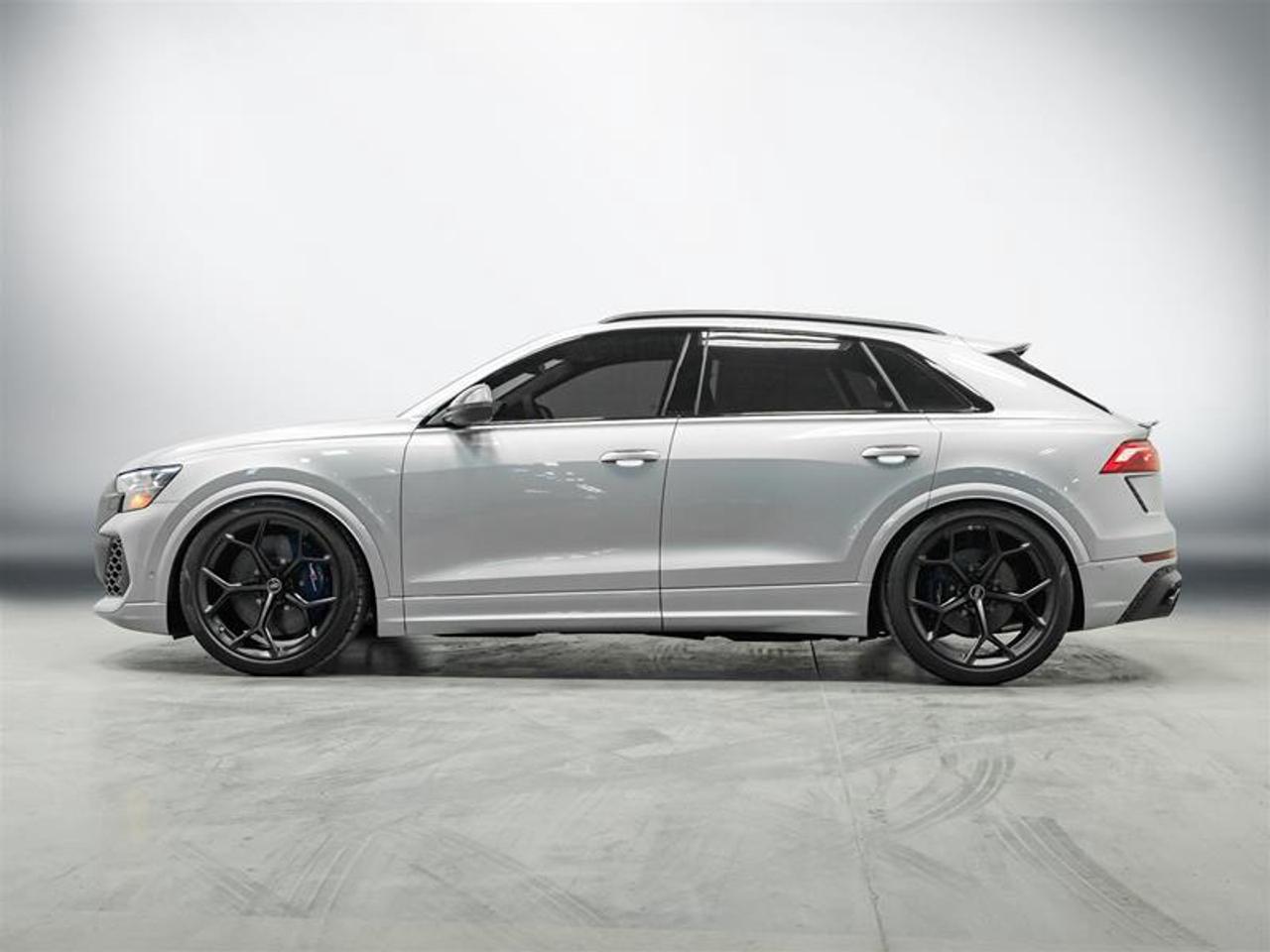 2026 Audi RS Q8 performance 4dr All-Wheel Drive quattro Sport Utility Photo2