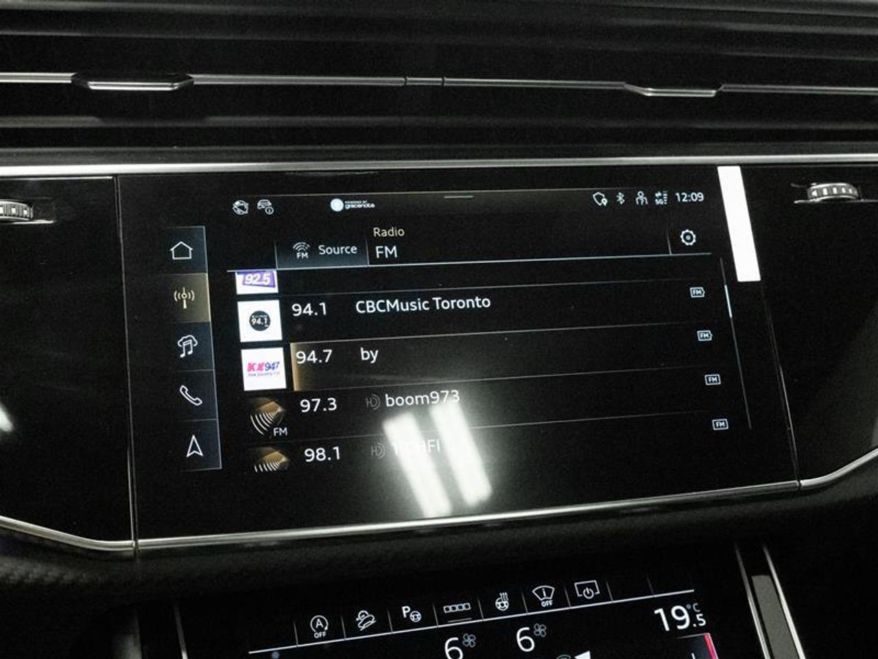 2026 Audi RS Q8 performance 4dr All-Wheel Drive quattro Sport Utility Photo