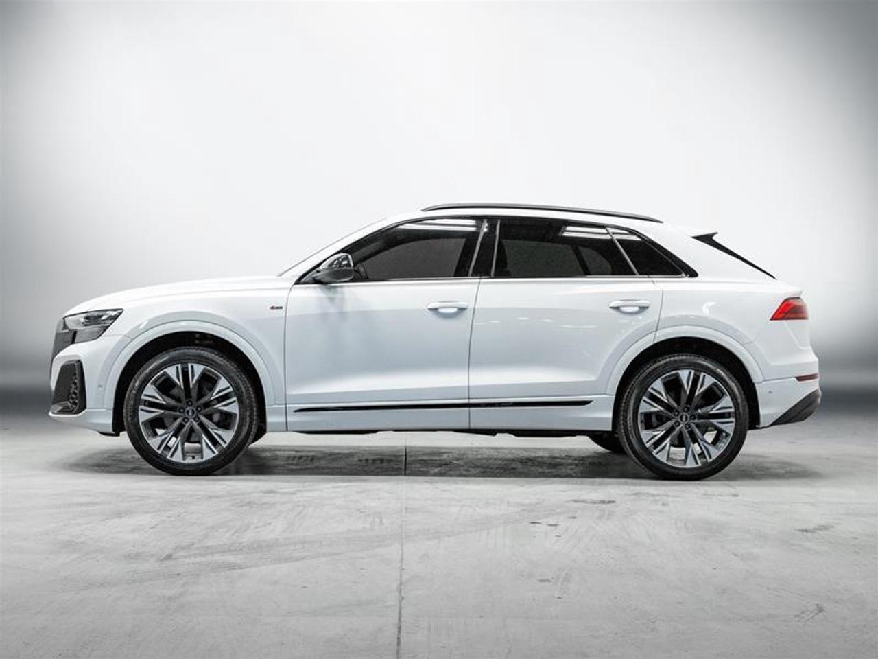 2025 Audi Q8 55 Progressiv 4dr All-Wheel Drive quattro Sport Utility Photo3