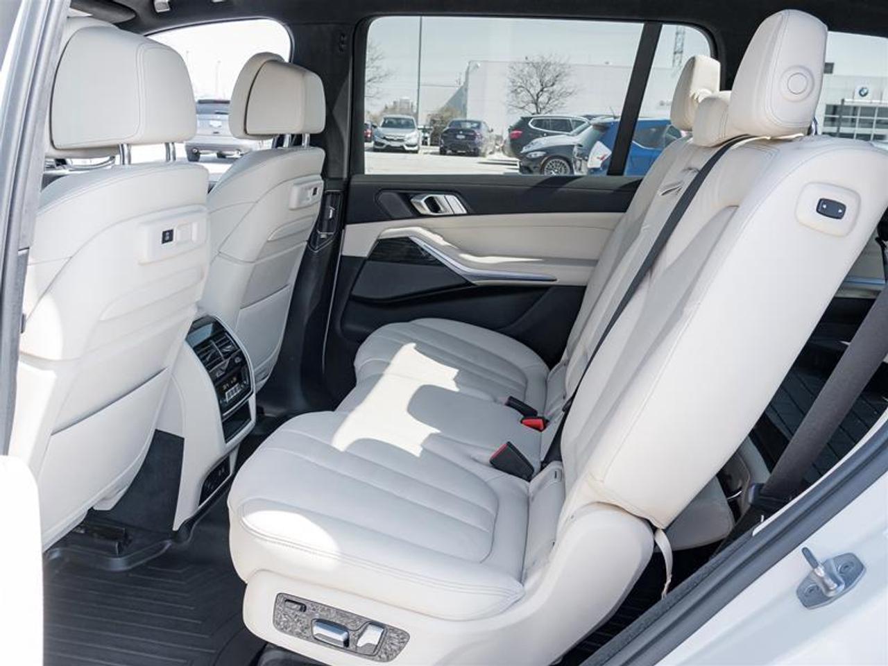 2022 BMW X7 xDrive40i 4dr All-Wheel Drive Sports Activity Vehicle Photo