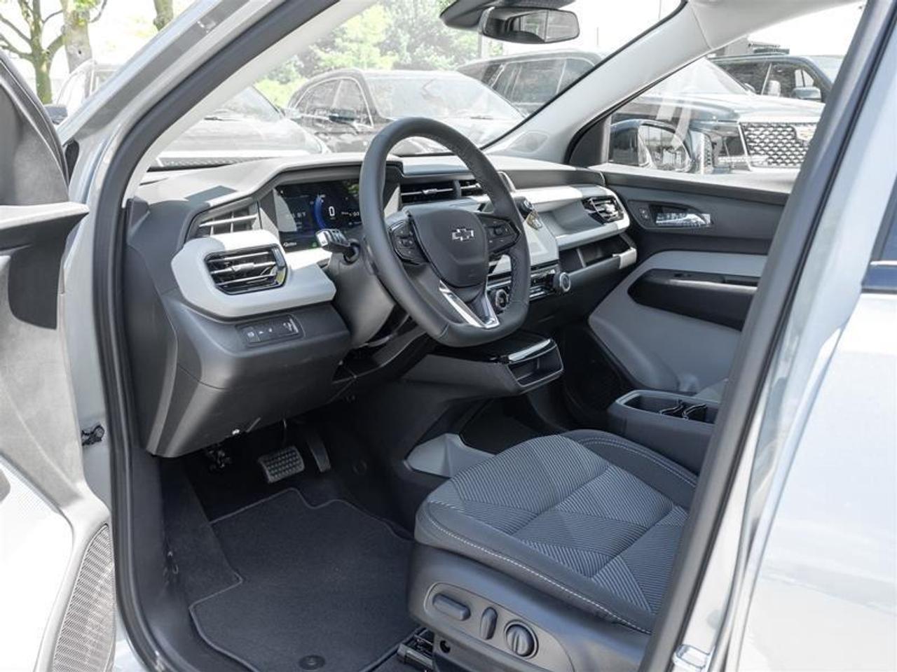 2027 Chevrolet Bolt LT 4dr Photo