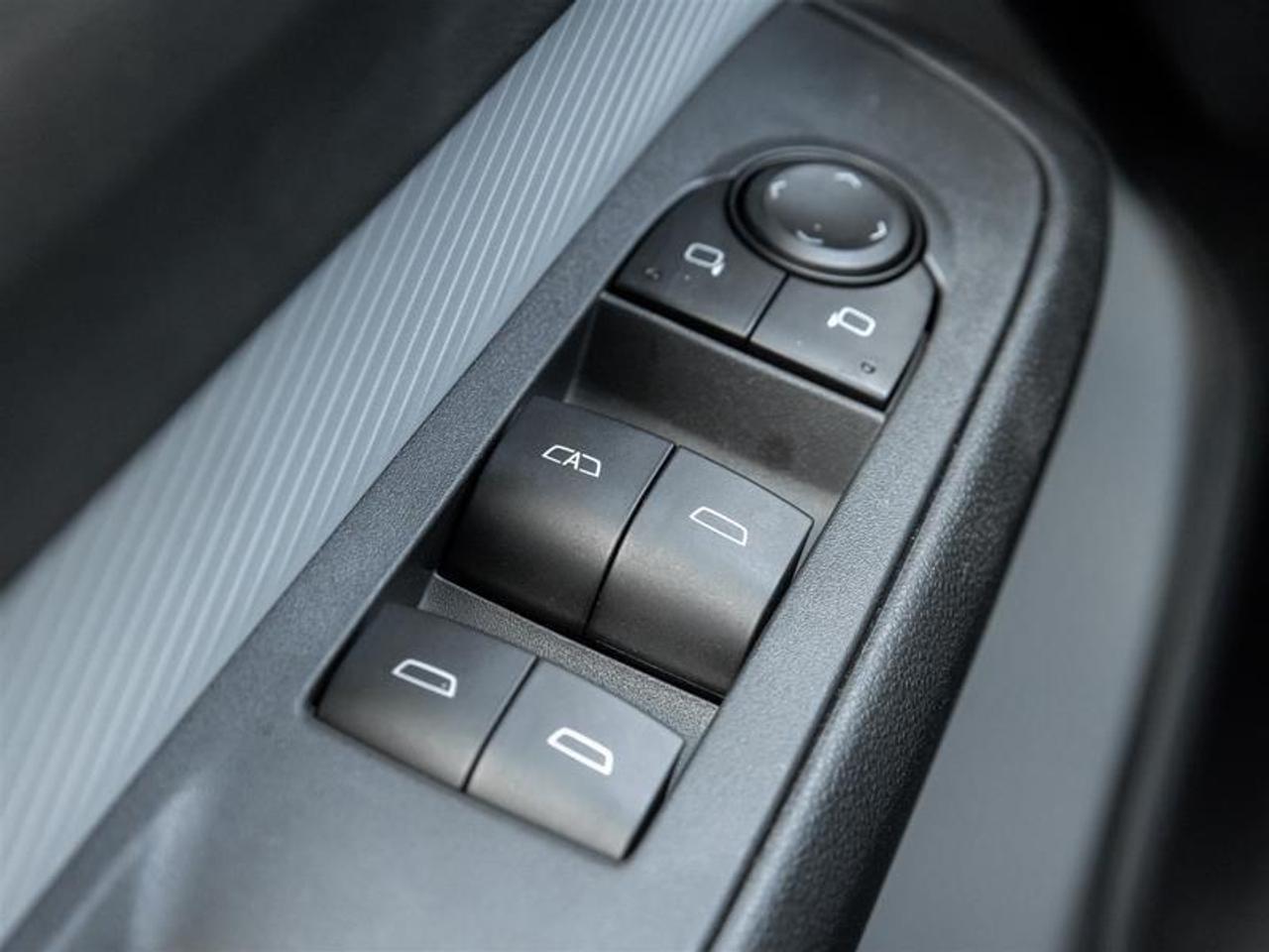 2027 Chevrolet Bolt LT 4dr Photo
