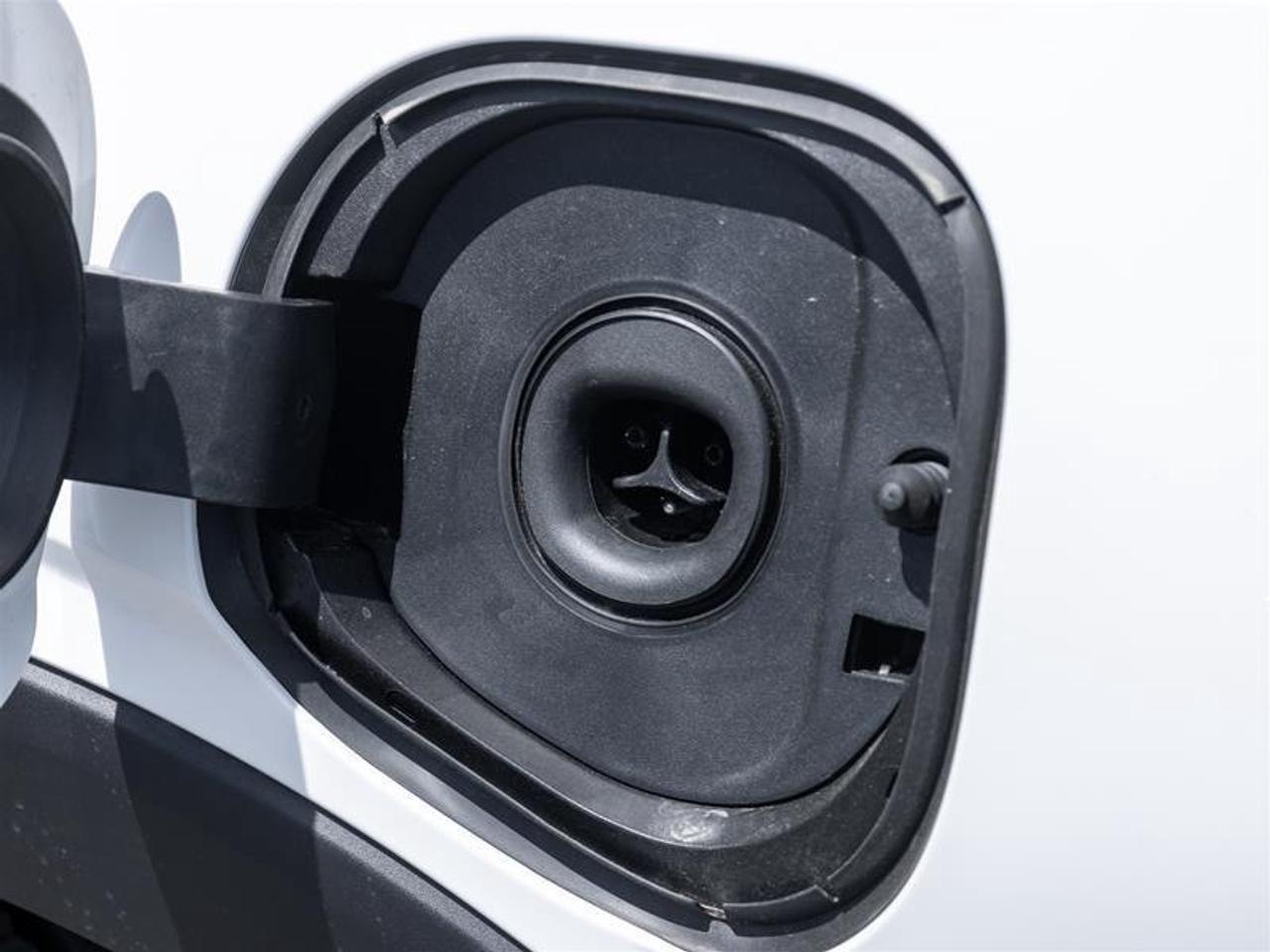 2027 Chevrolet Bolt LT 4dr Photo