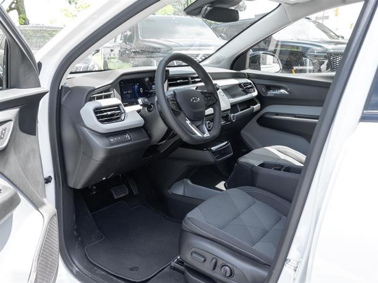 2027 Chevrolet Bolt LT 4dr Photo