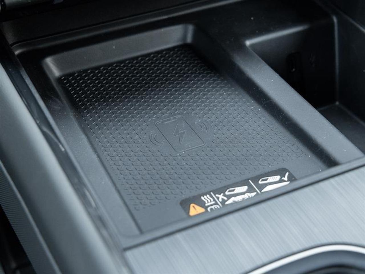 2026 GMC Acadia AT4 4dr All-Wheel Drive Photo