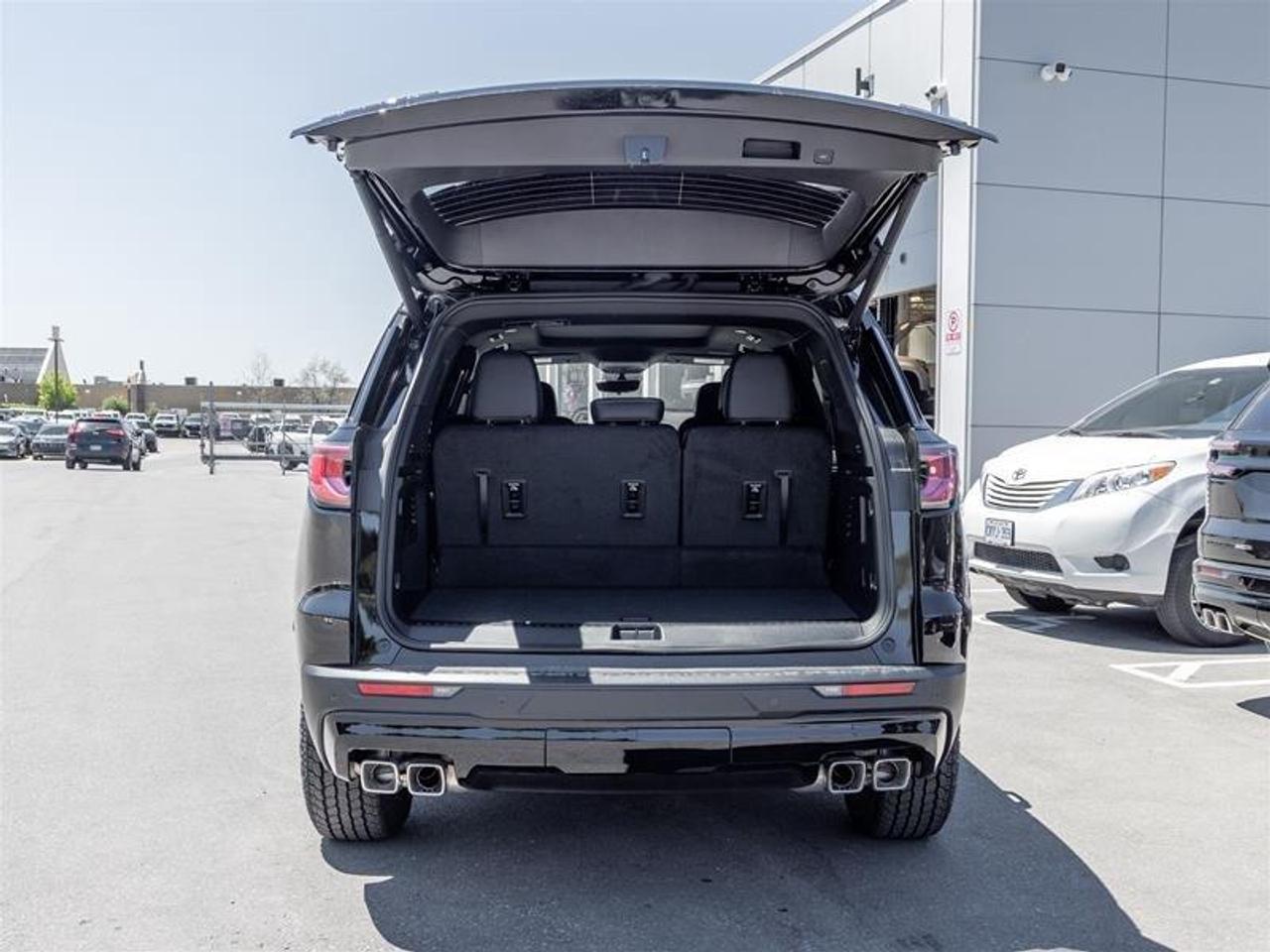 2026 GMC Acadia AT4 4dr All-Wheel Drive Photo