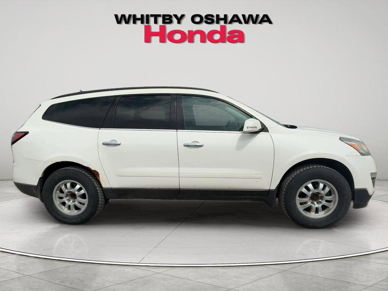 2014 Chevrolet Traverse FWD 4dr 2LT Photo