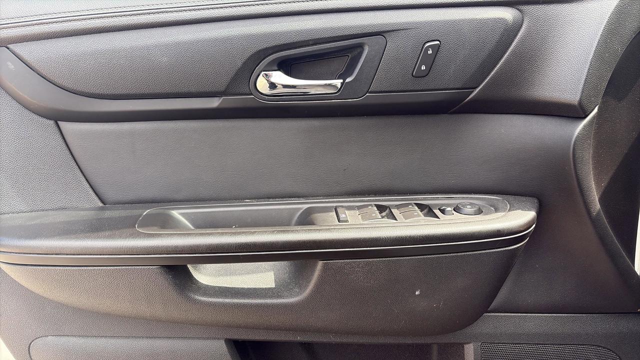 2014 Chevrolet Traverse FWD 4dr 2LT Photo