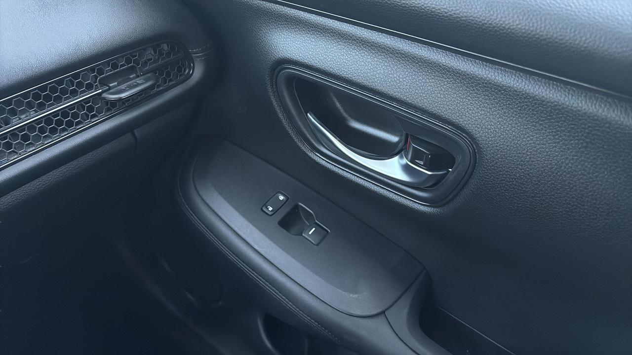 2024 Honda HR-V LX-B AWD CVT Photo