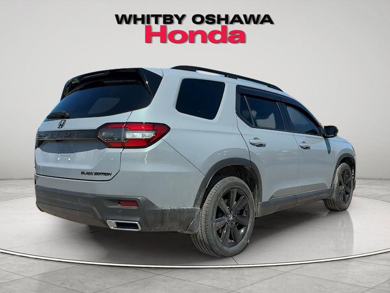 2023 Honda Pilot Black Edition AWD Photo