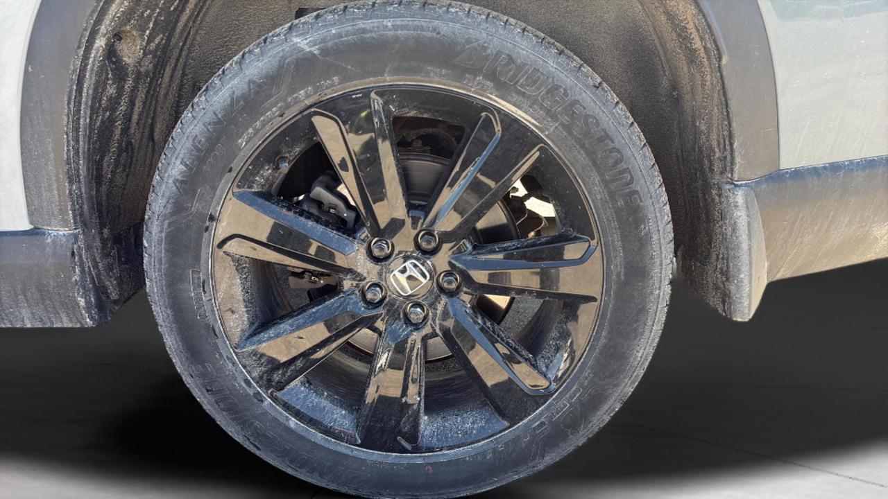 2023 Honda Pilot Black Edition AWD Photo