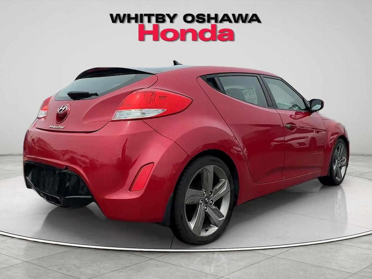 2012 Hyundai Veloster 3dr Cpe Man w-Tech Photo4