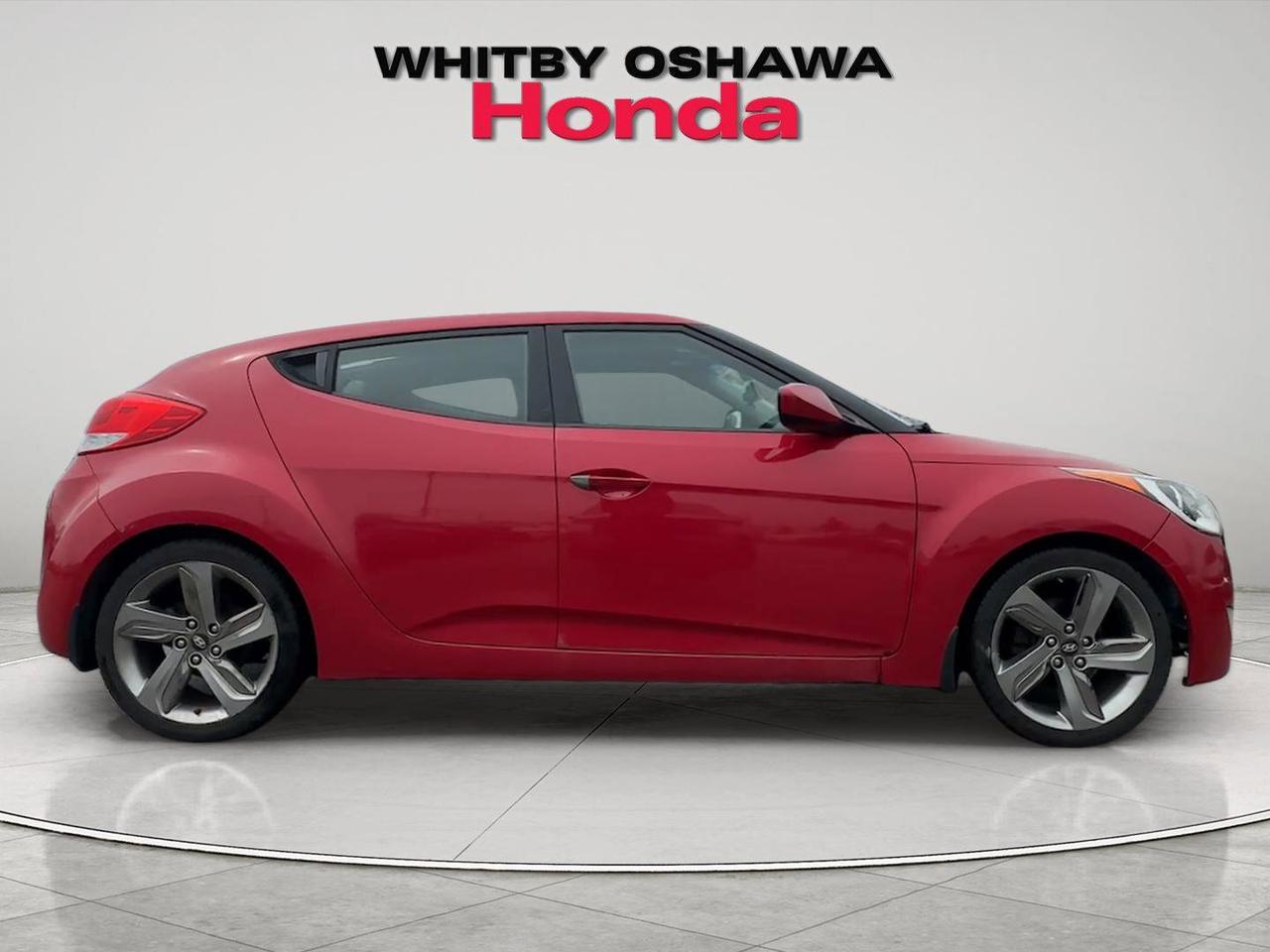 2012 Hyundai Veloster 3dr Cpe Man w-Tech Photo