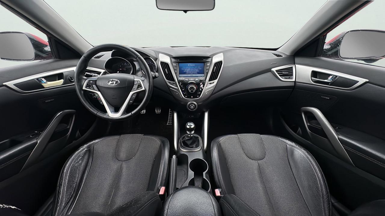 2012 Hyundai Veloster 3dr Cpe Man w-Tech Photo