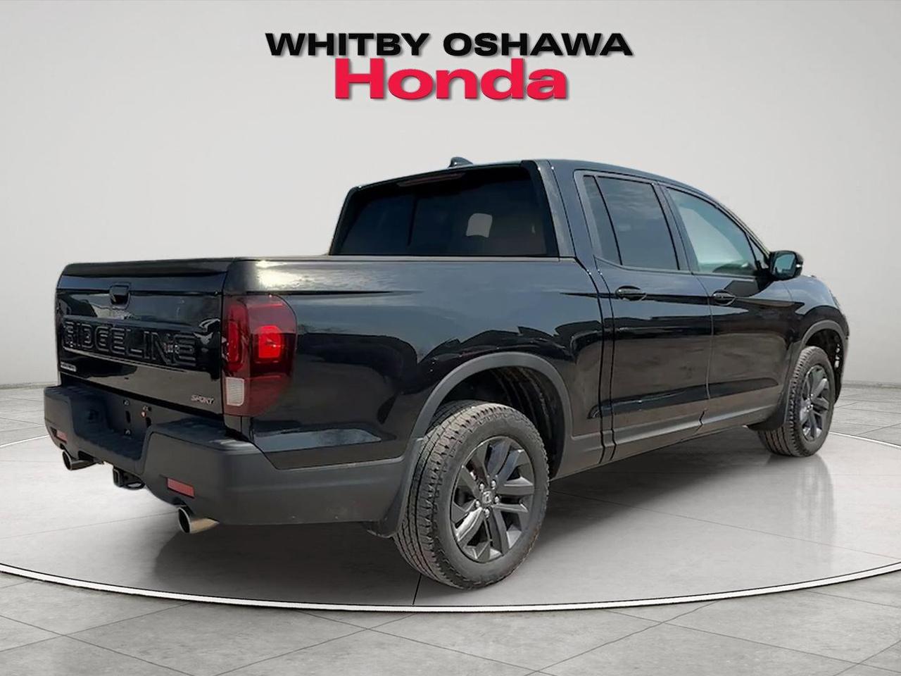 2025 Honda Ridgeline Sport AWD Photo4