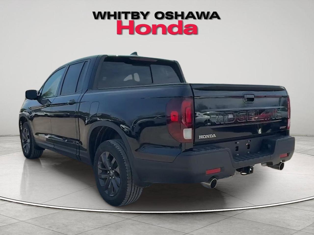 2025 Honda Ridgeline Sport AWD Photo2
