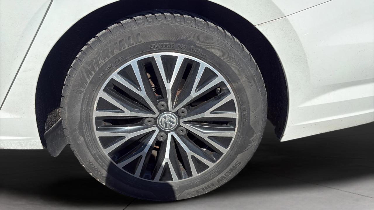 2019 Volkswagen Jetta 1.4 TSI Photo