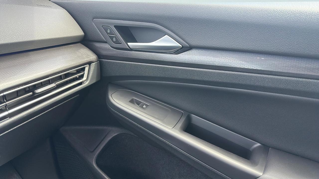 2023 Volkswagen Golf GTI Performance Manual Photo