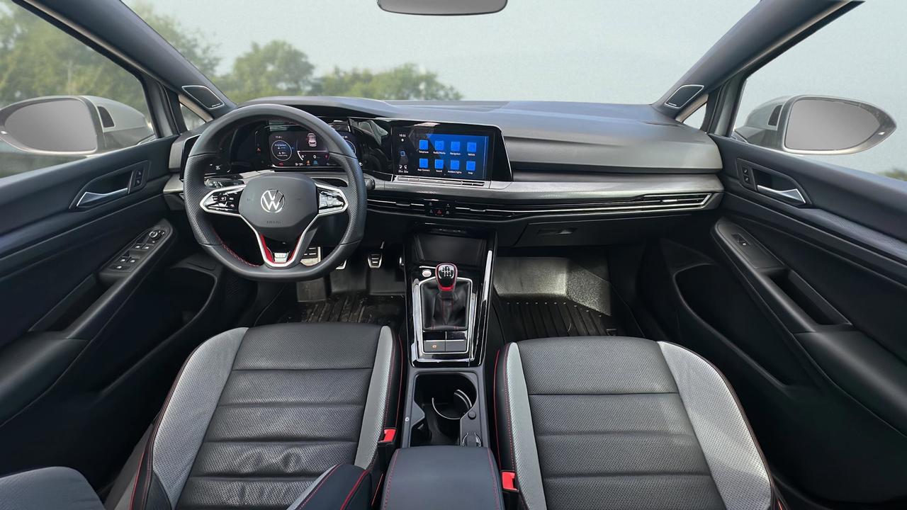 2023 Volkswagen Golf GTI Performance Manual Photo