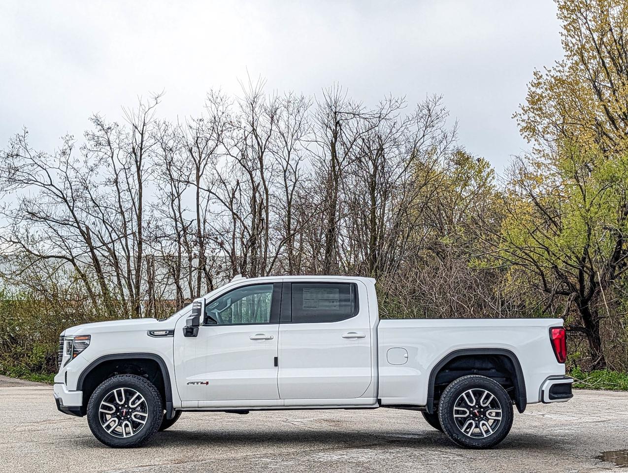 2026 GMC Sierra 1500 AT4 Photo