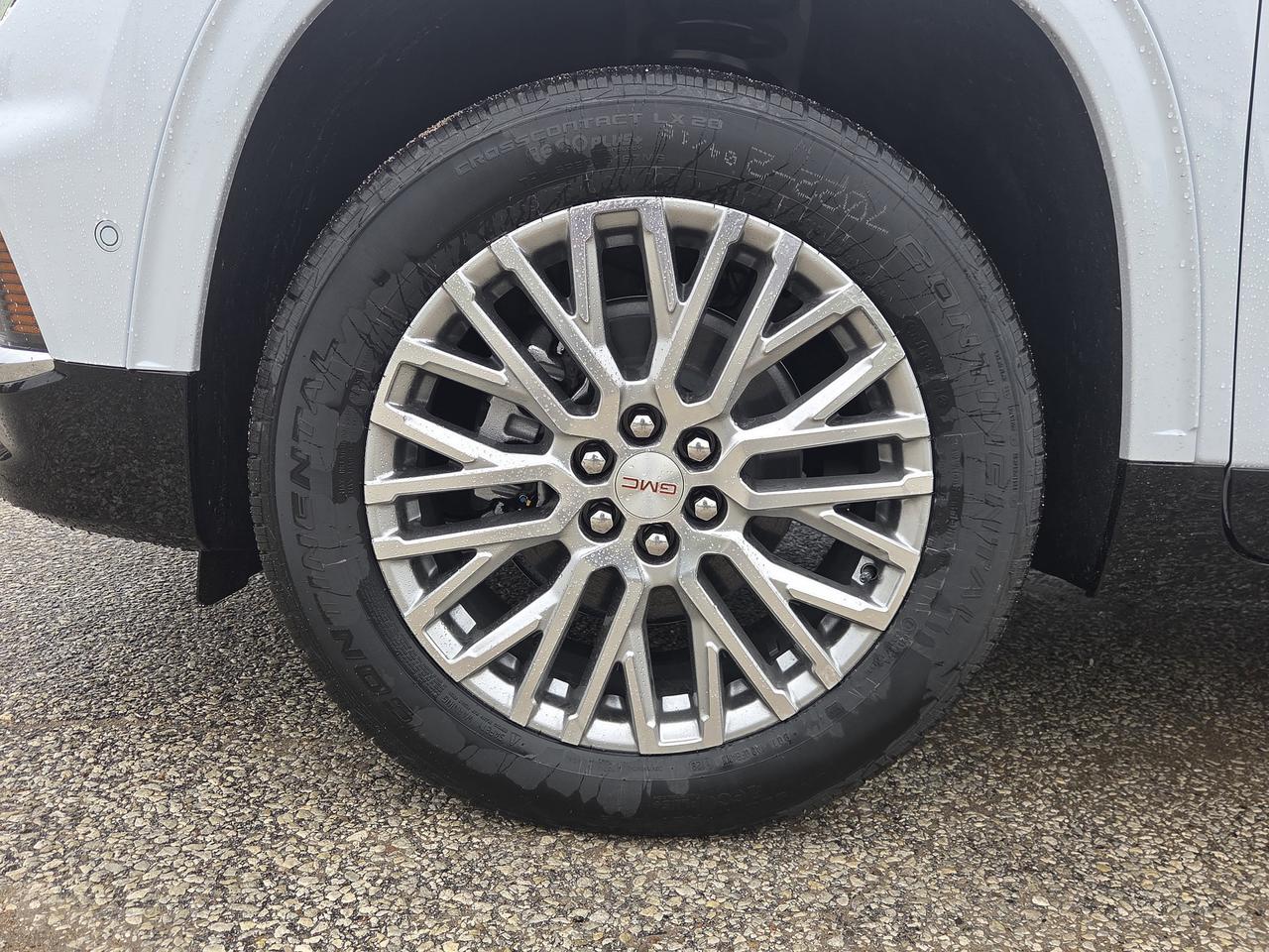 2026 GMC Acadia Denali Photo