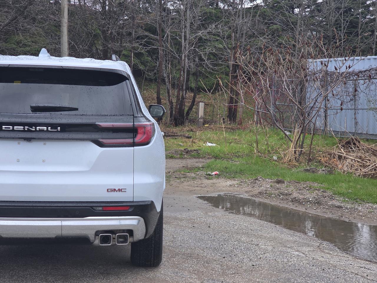 2026 GMC Acadia Denali Photo