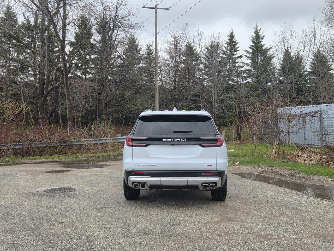 2026 GMC Acadia Denali Photo
