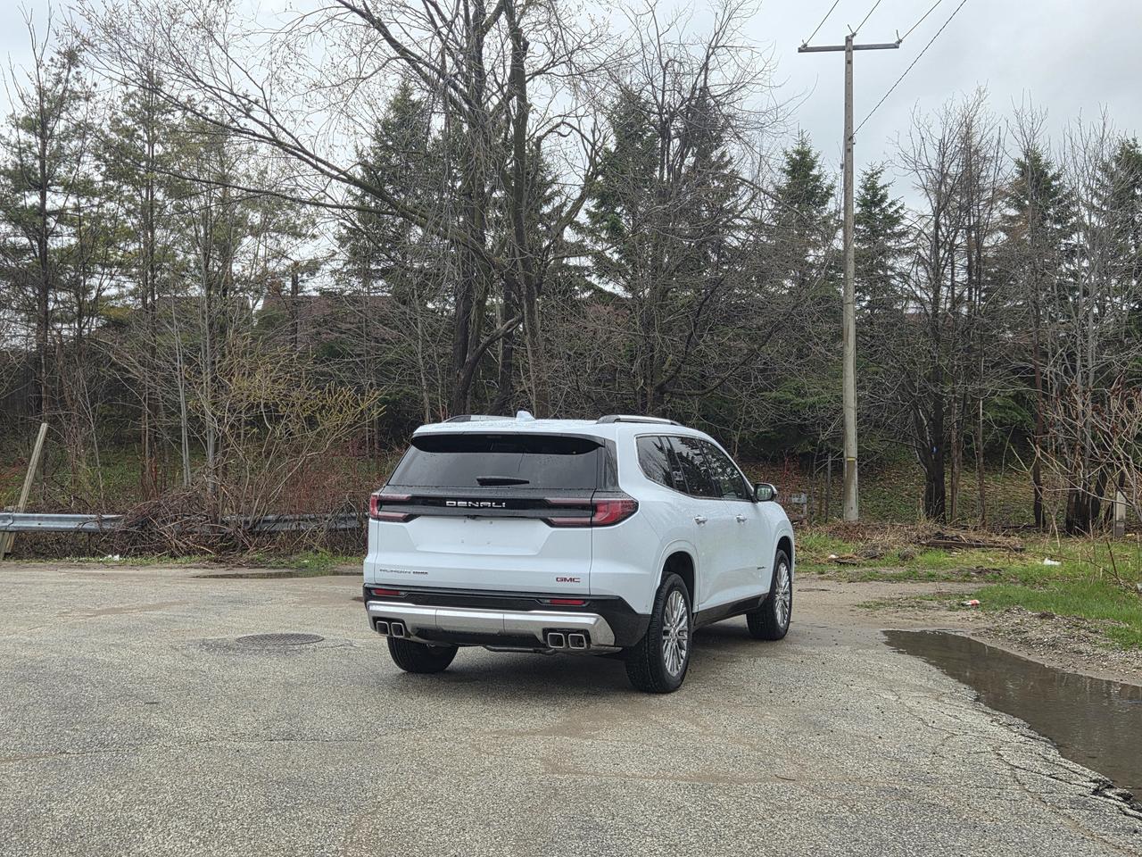 2026 GMC Acadia Denali Photo