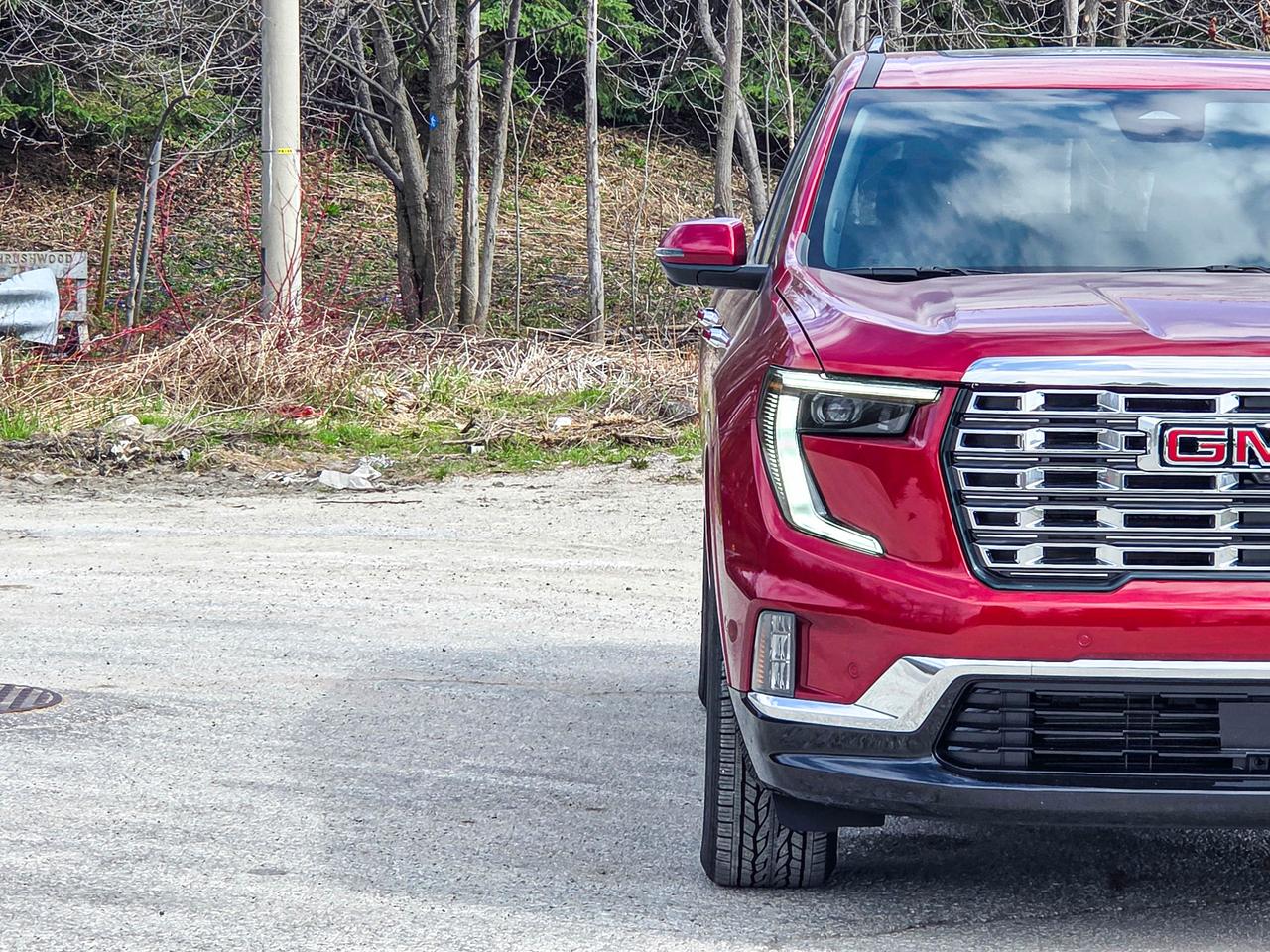 2026 GMC Acadia Denali Photo4