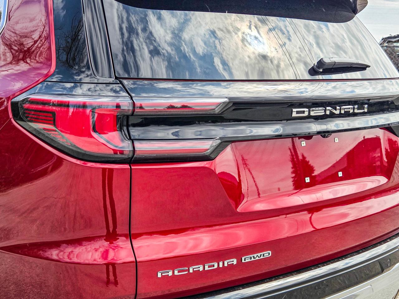 2026 GMC Acadia Denali Photo