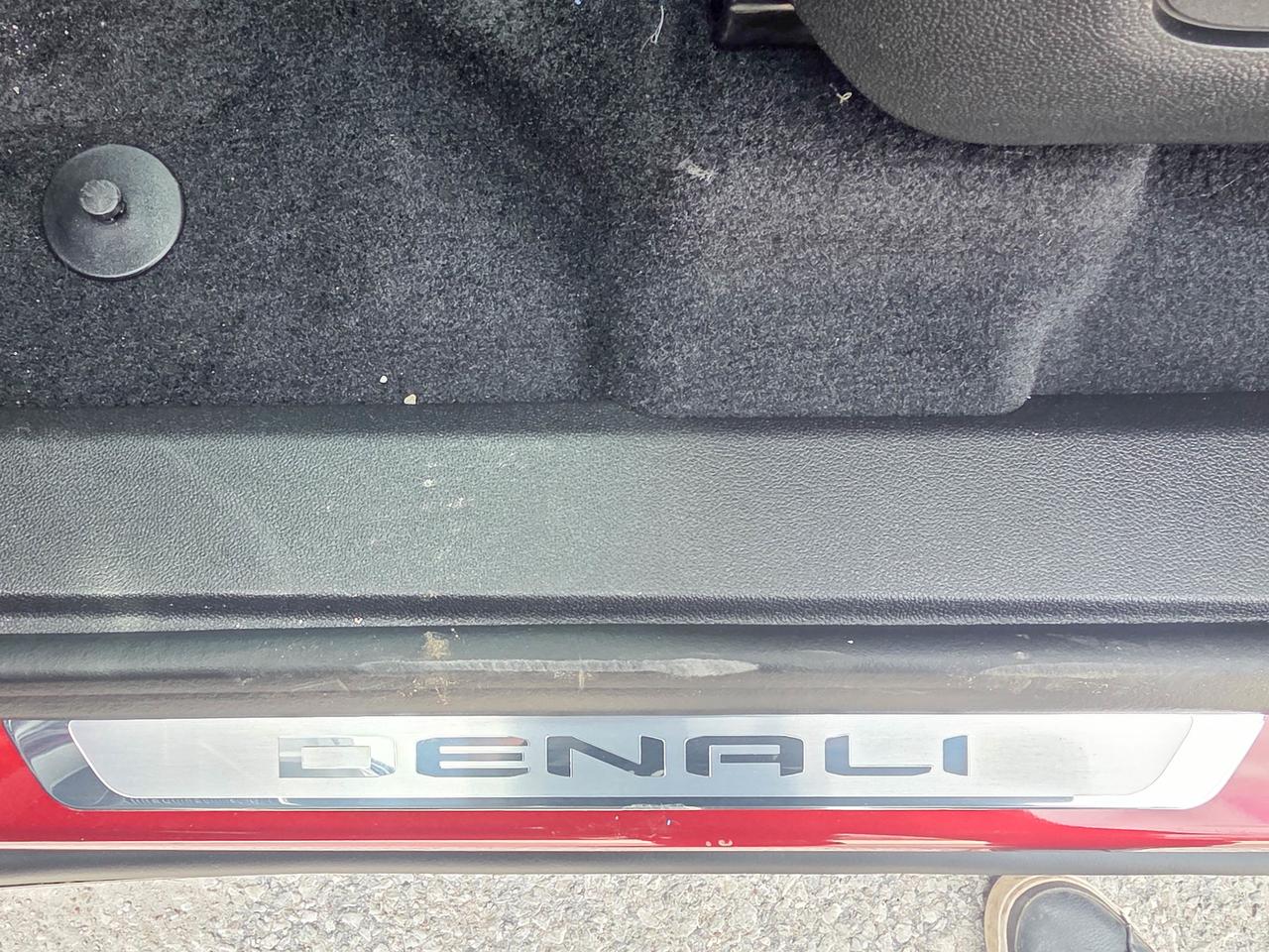 2026 GMC Acadia Denali Photo