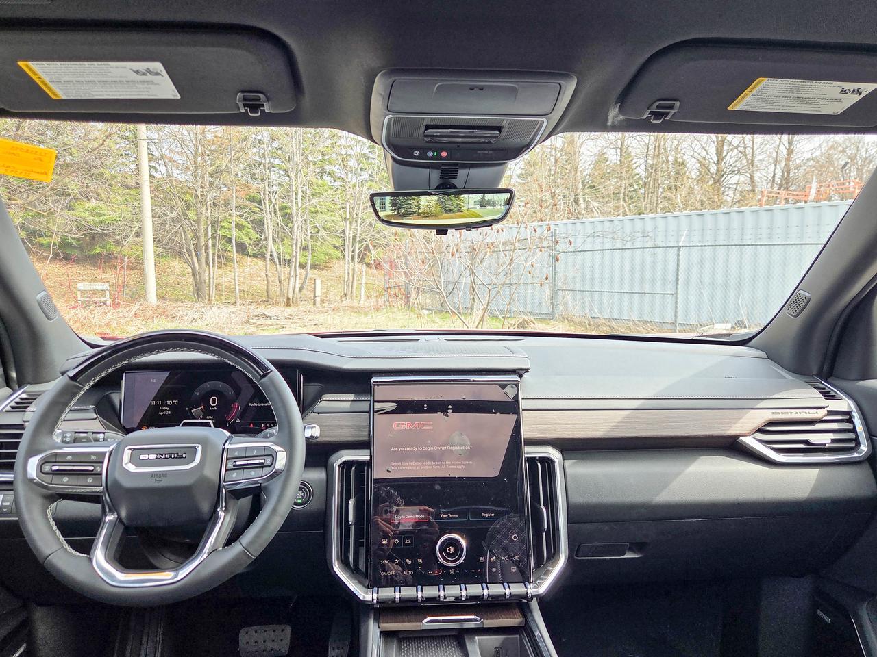 2026 GMC Acadia Denali Photo