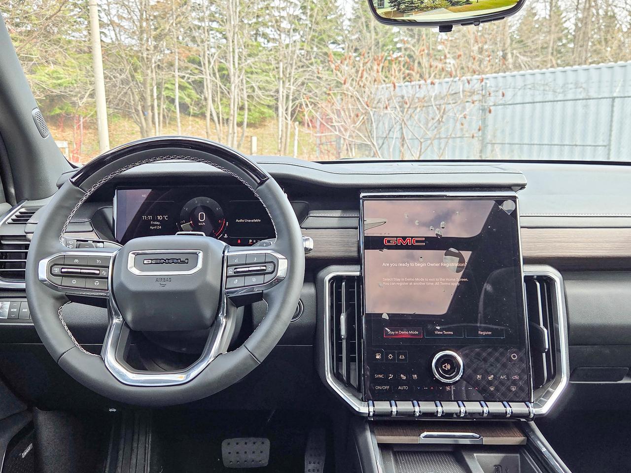 2026 GMC Acadia Denali Photo