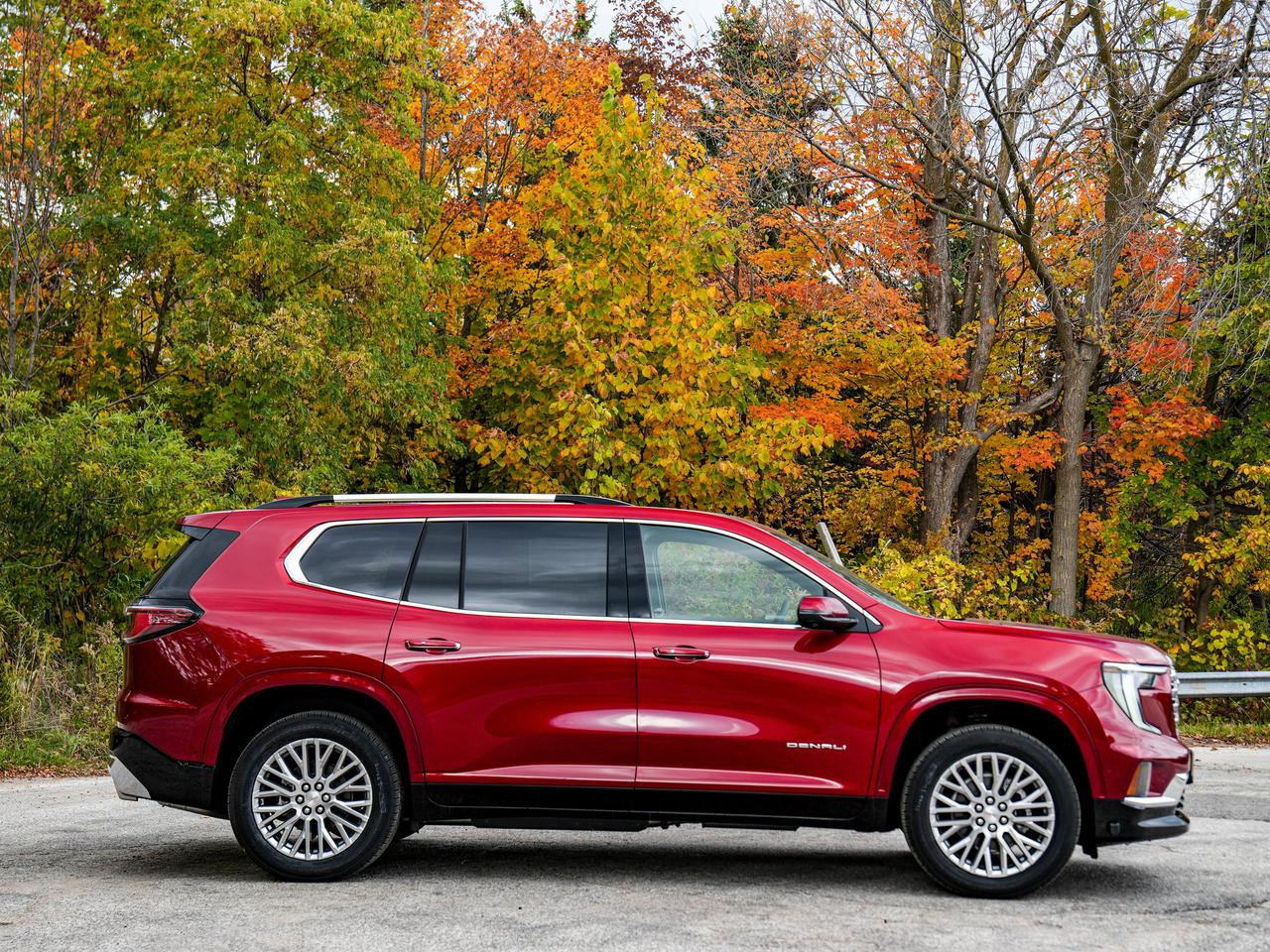 2026 GMC Acadia Denali Photo