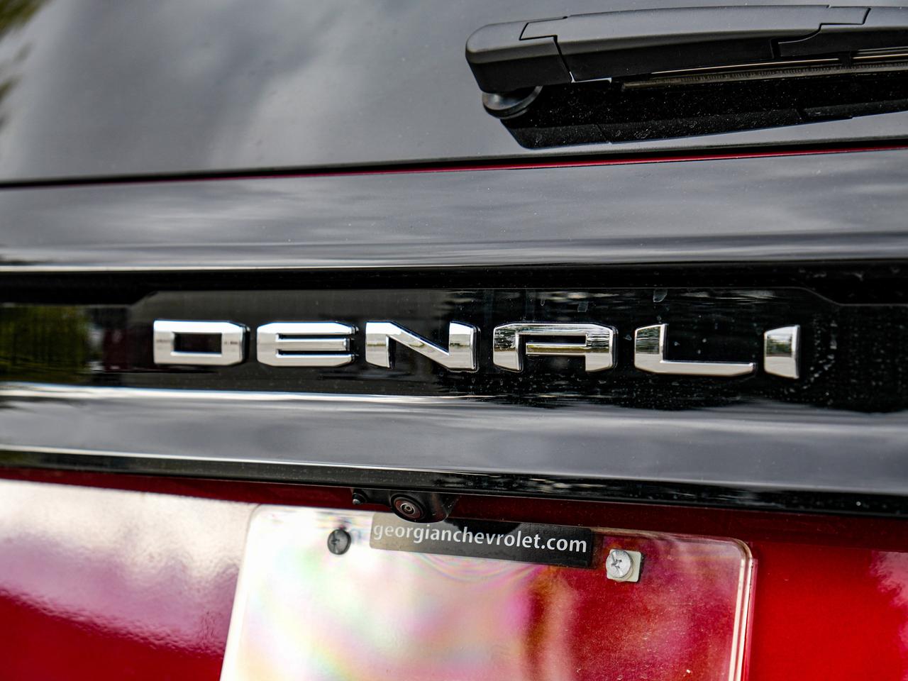 2026 GMC Acadia Denali Photo