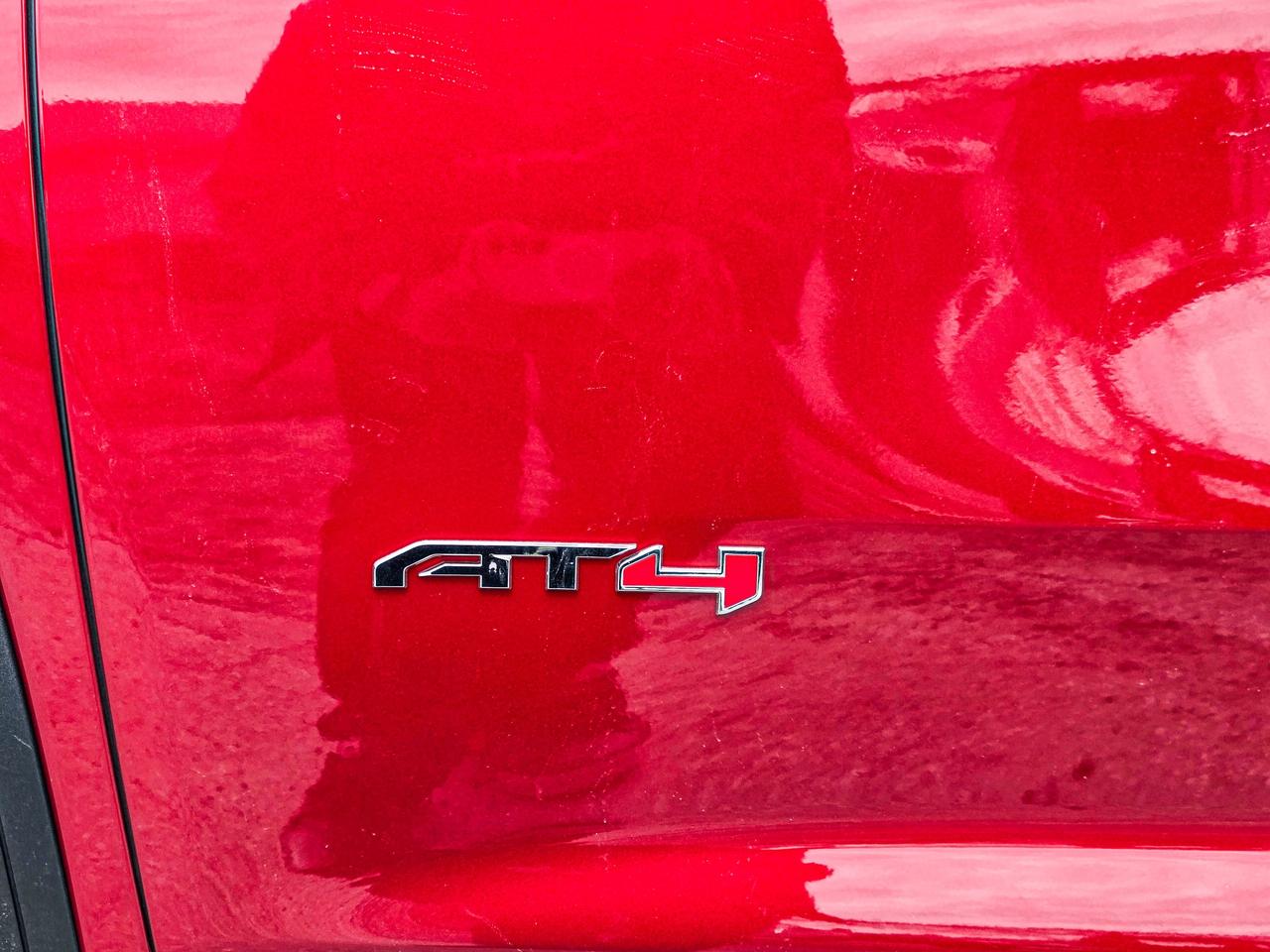 2026 GMC Acadia AT4 Photo