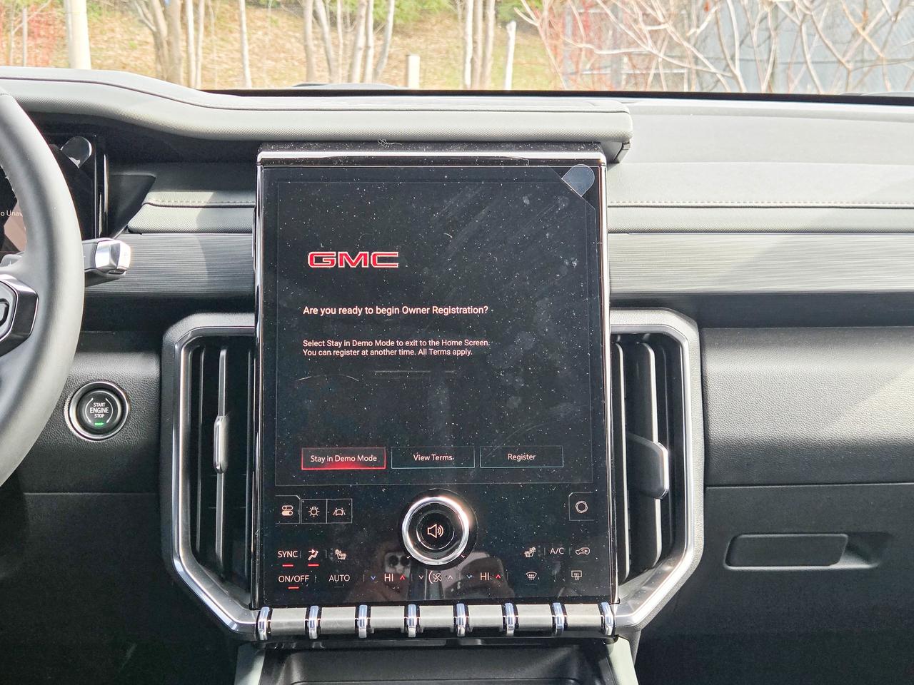 2026 GMC Acadia AT4 Photo