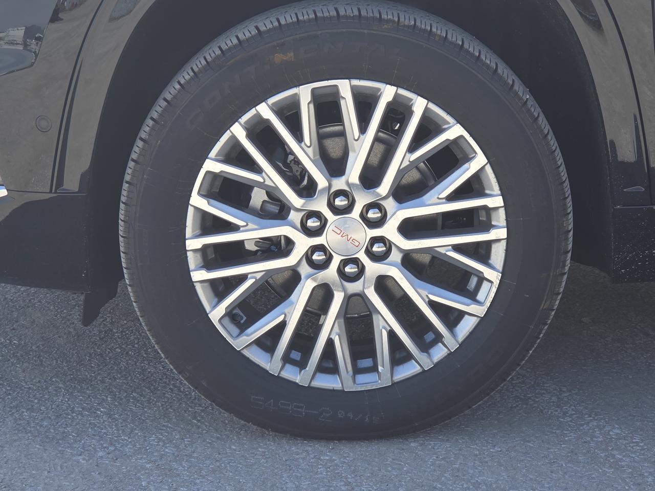 2026 GMC Acadia Denali Photo