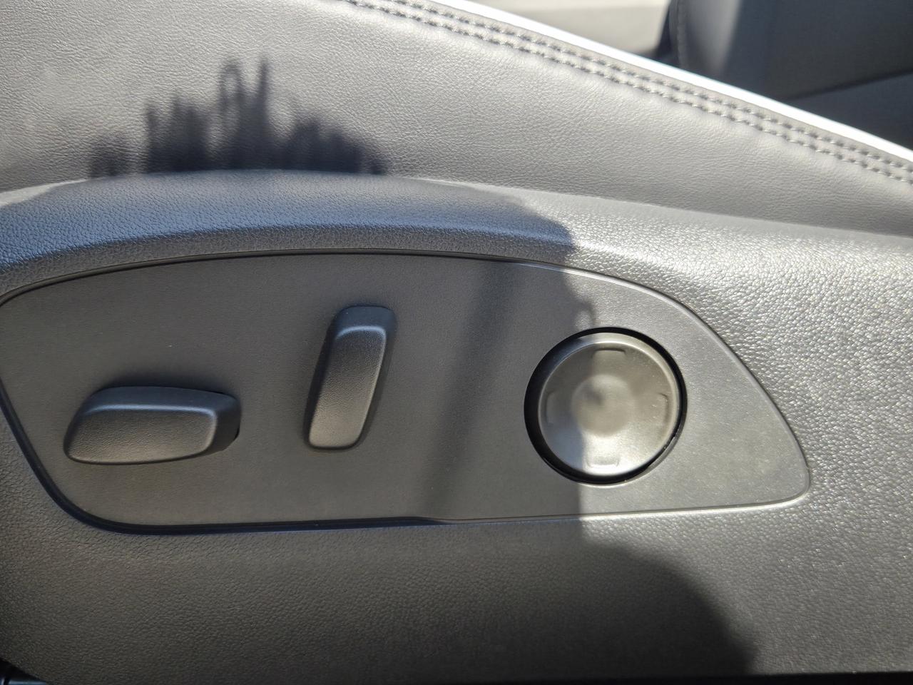 2026 GMC Acadia Denali Photo