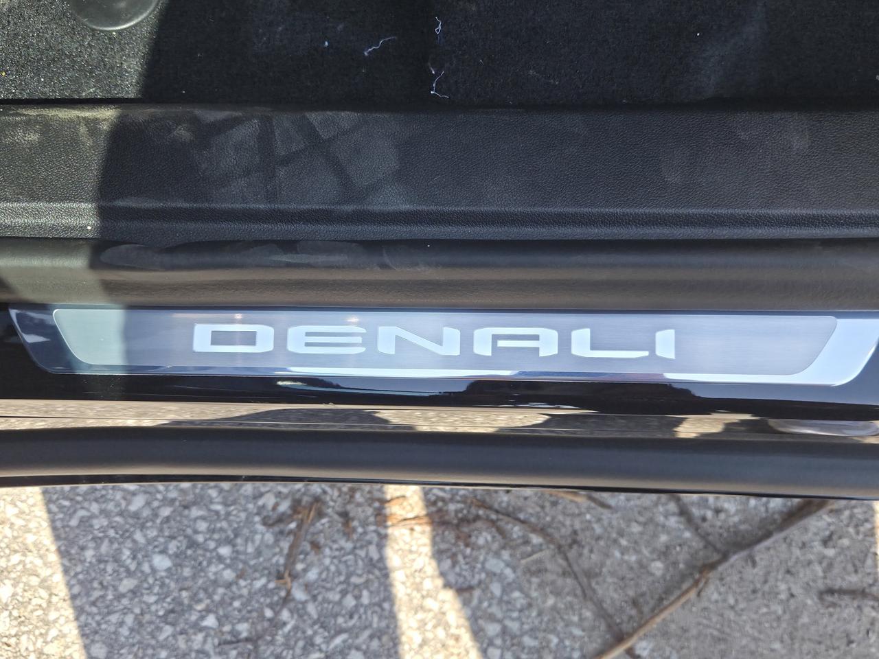 2026 GMC Acadia Denali Photo