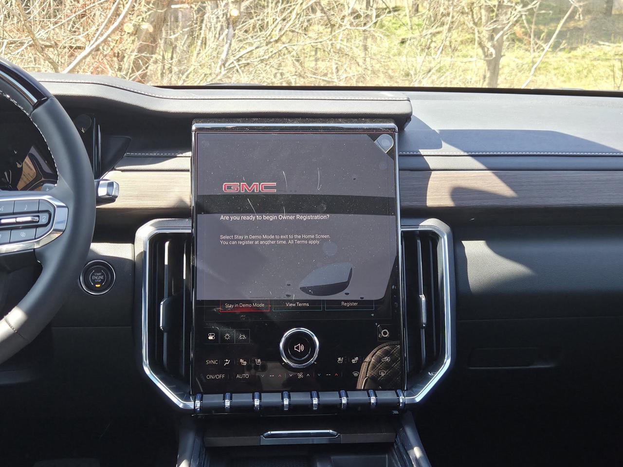 2026 GMC Acadia Denali Photo