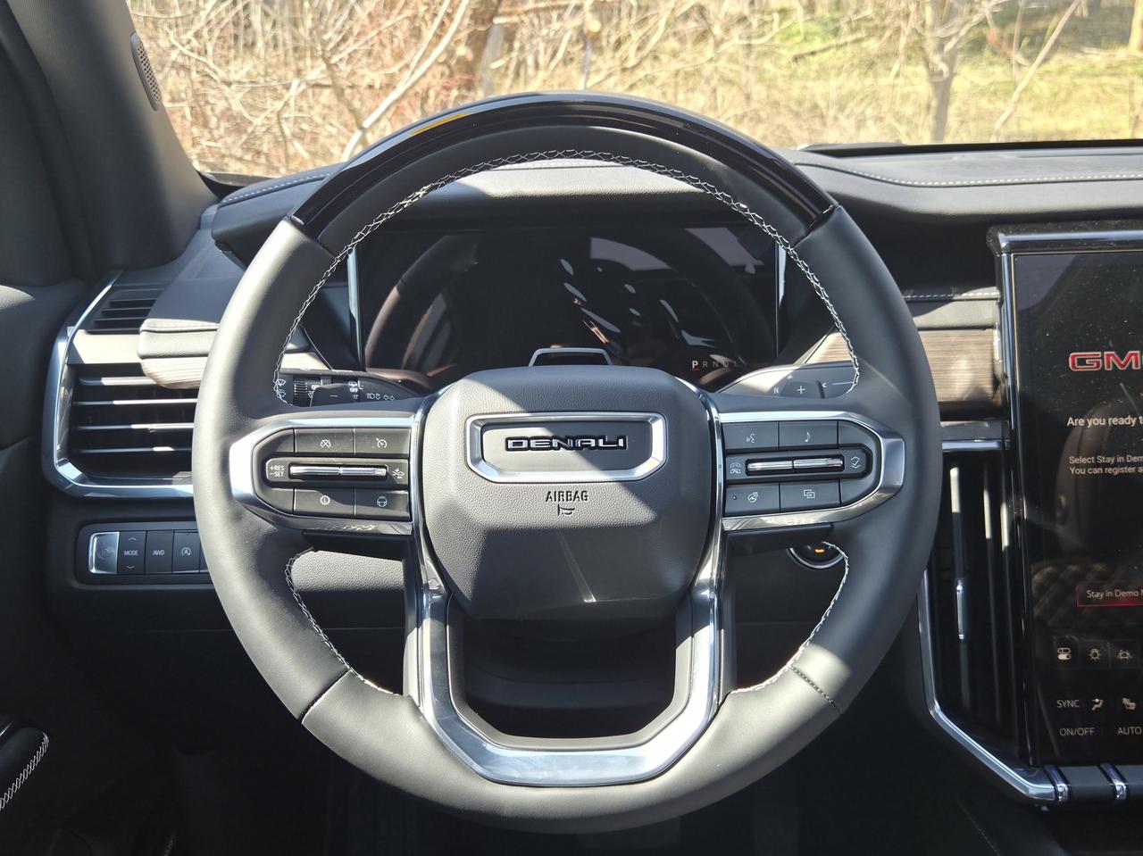 2026 GMC Acadia Denali Photo