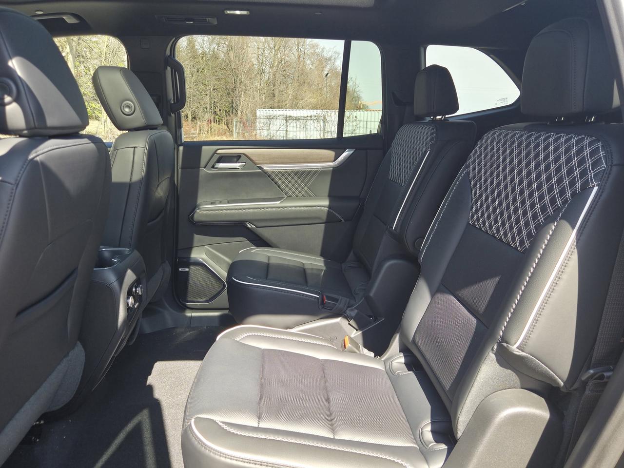 2026 GMC Acadia Denali Photo