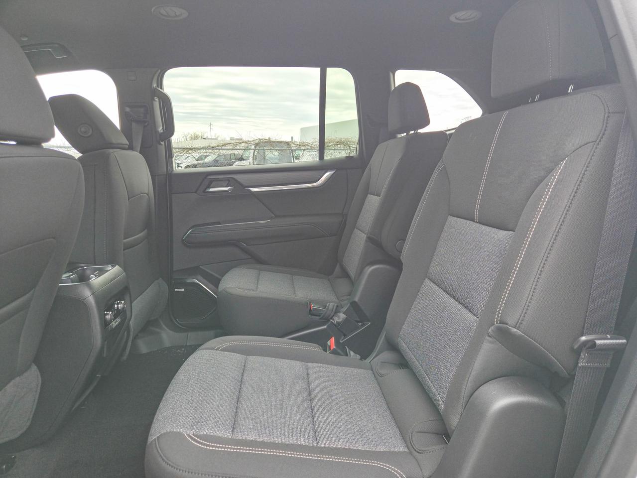 2026 GMC Acadia ELEVATION Photo