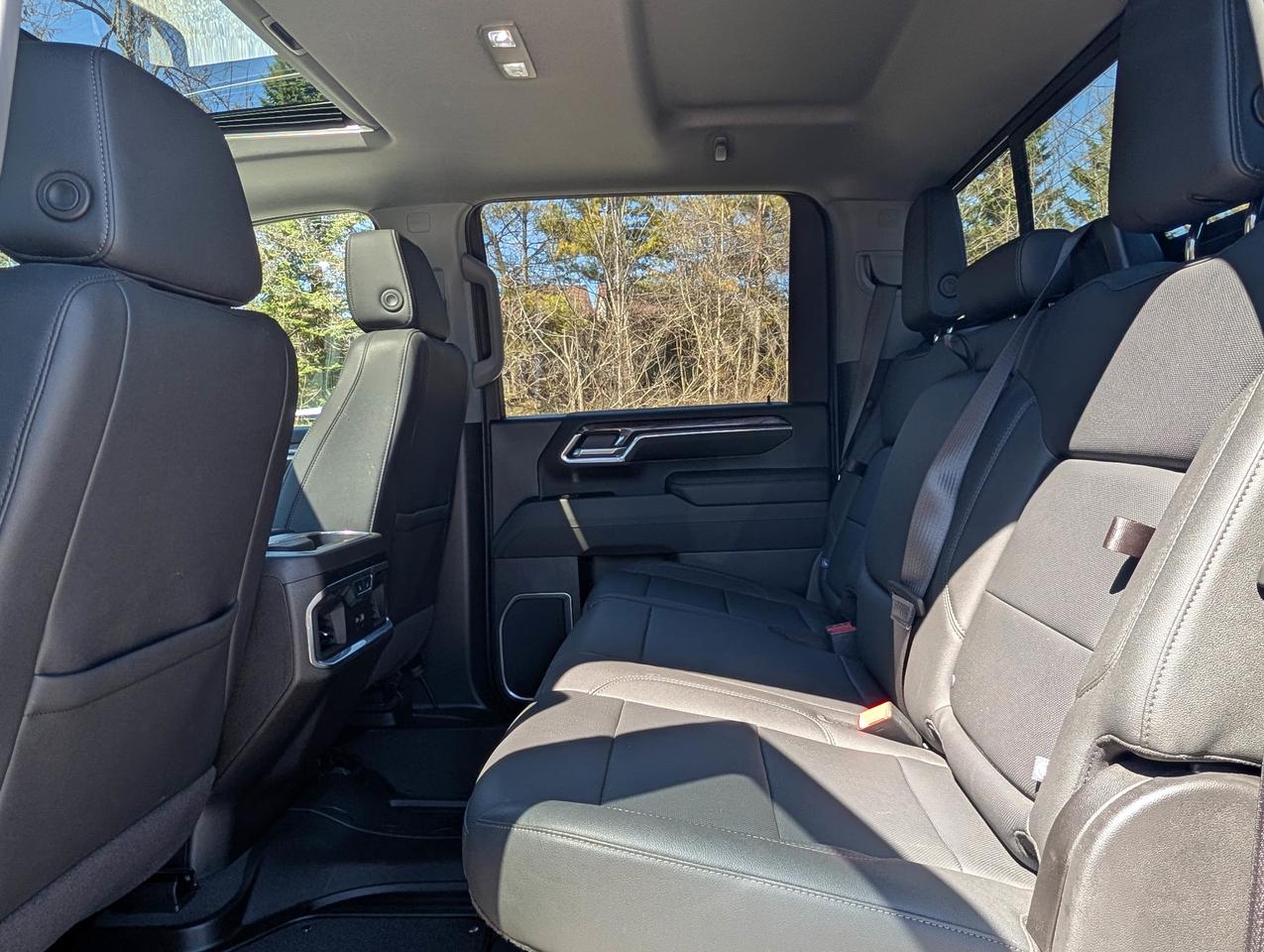 2025 Chevrolet SILVERADO 2500HD LTZ Photo