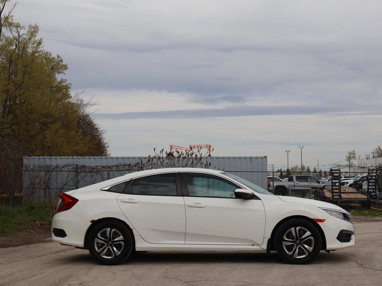 2017 Honda Civic Sedan LX Photo