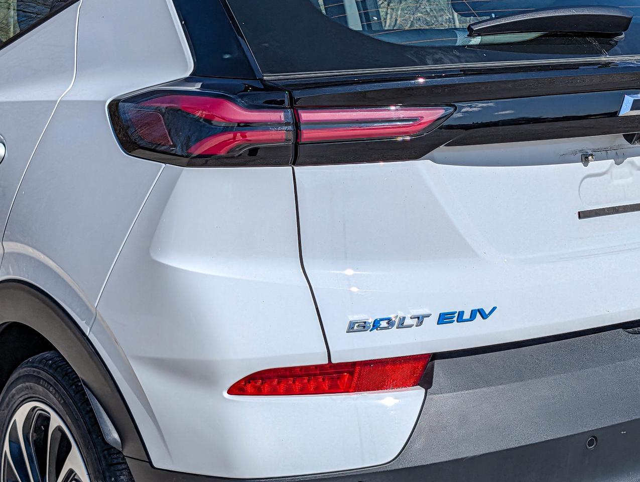 2023 Chevrolet Bolt EUV Premier Photo